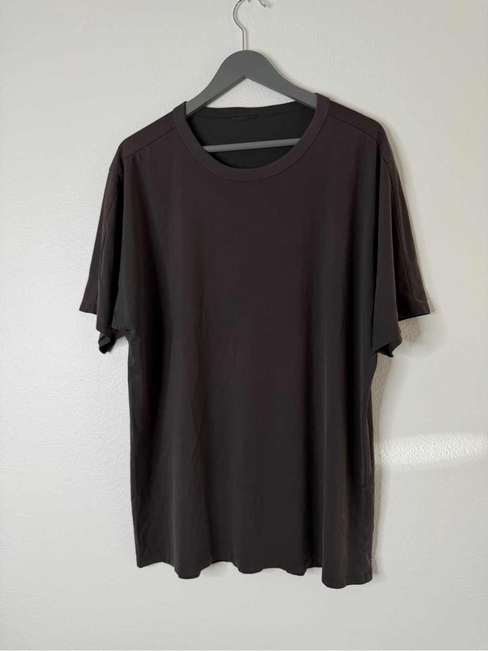 Lululemon Crewneck T-Shirt — chocolate brown